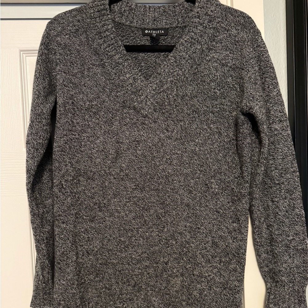 Athleta Heather Gray V-Neck Women's Sweater